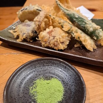 Crispy tempura with green matcha salt